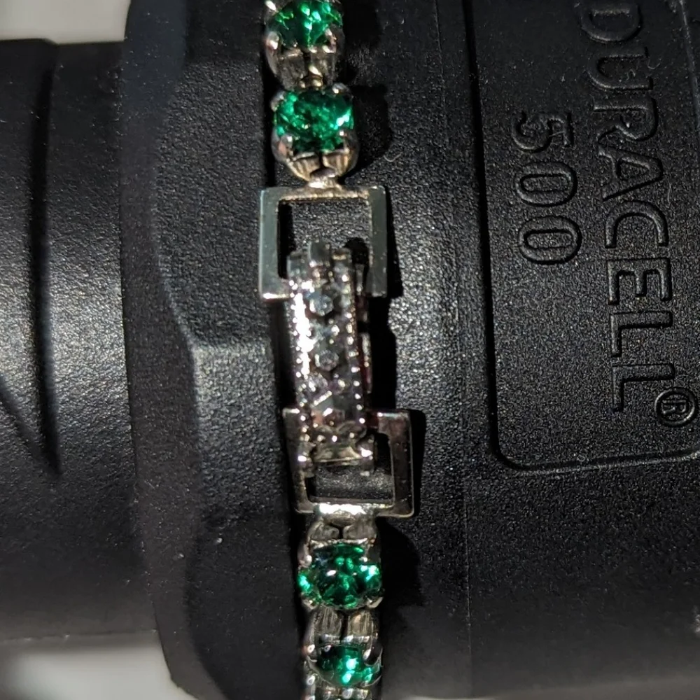 Vintage set emerald green bracelet and earrings - Picture 5 of 8